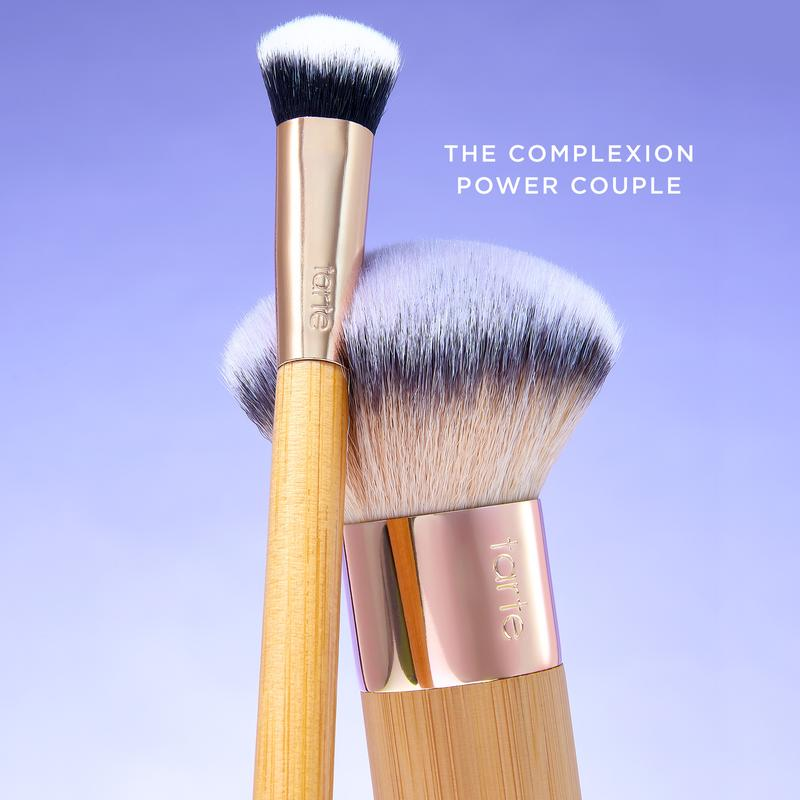 Tarte Concealer Paw Brush - Angled for Seamless Application - Image 5